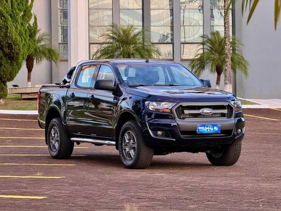 FORD RANGER 2.2 XLS 4X4 CD 16V DIESEL 4P AUTOMÁTICO